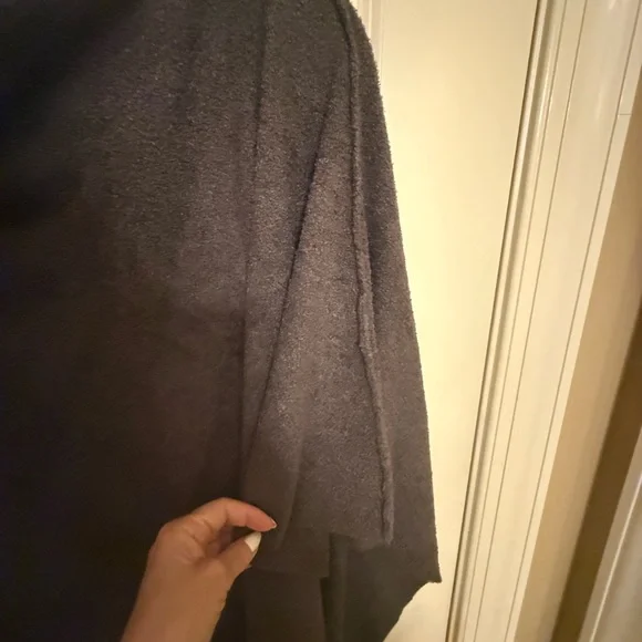 Barefoot Dreams Charcoal Women's Wrap - Picture 4 of 6